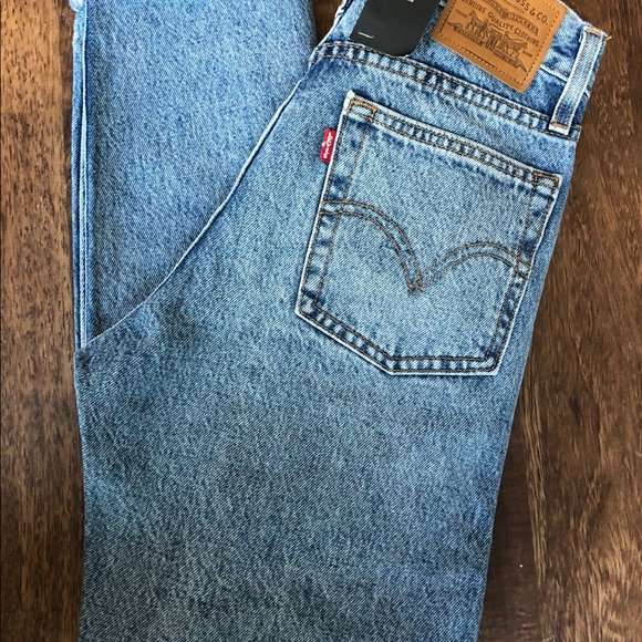 Brand new Levi's premium Jeans - Picture 6 of 7